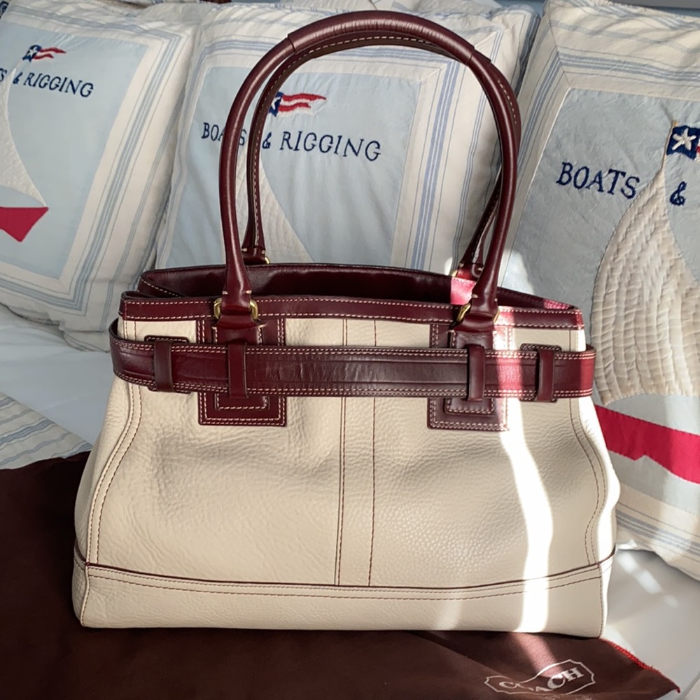 Coach handbag - Picture 2 of 4